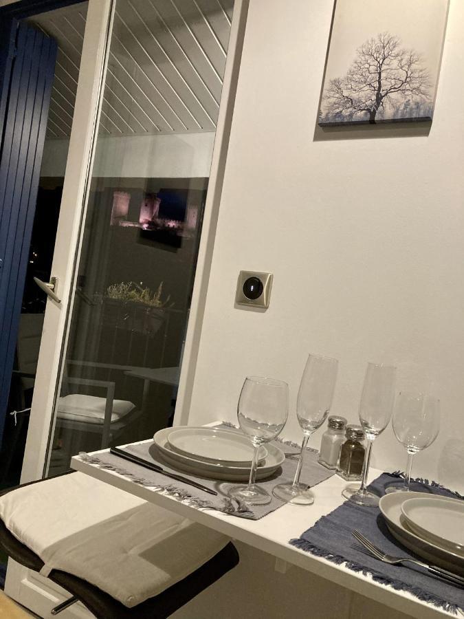 Aux 4 Logis Appart-Hotel - Studio Le Roof - Une Vue Splendide - Petit Dejeuner Inclus 1Ere Nuit Foix Exterior foto